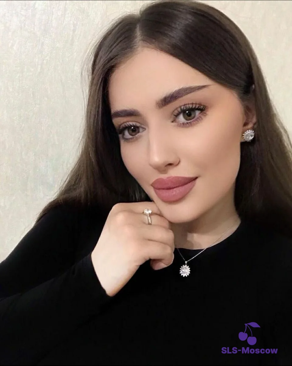 Снимок 1: эскорт-модель Юля: 29 лет, Москва, Матушкино, черные волосы, 168 см