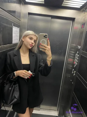 Галерея: эскорт-модель Лика, фото 6, 25 лет, Москва, Отрадное, стройная, блондинка, 176 см