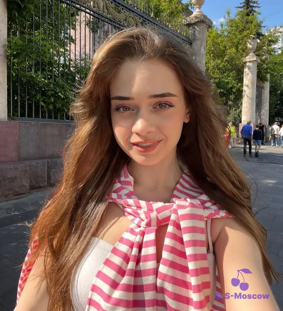 Фото анкеты: эскорт-модель Лада: 20 лет, Москва, Щукино, стройная, шатенка, 168 см, снимок 1