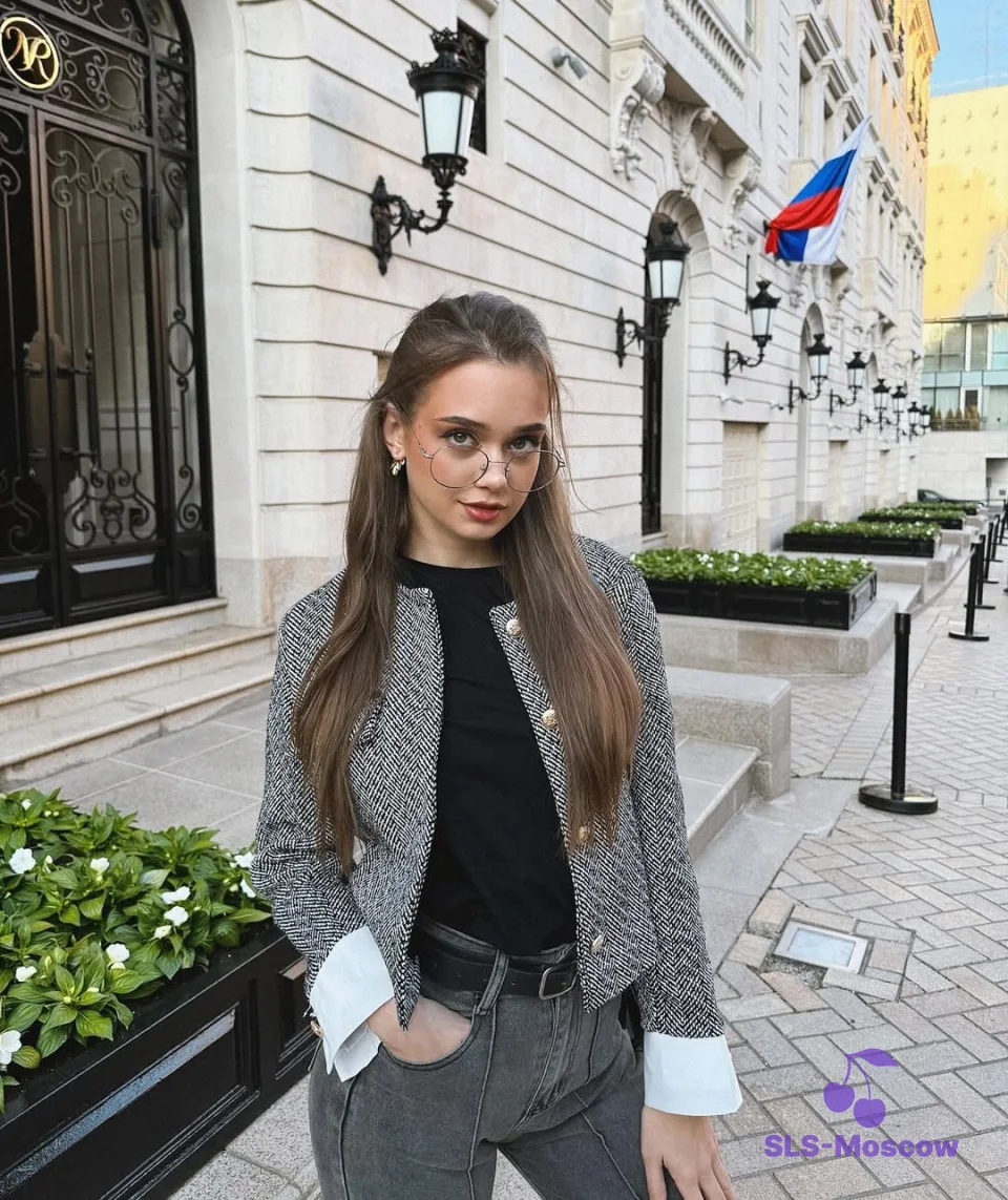 Снимок 6: эскорт-модель Лада: 20 лет, Москва, Щукино, стройная, шатенка, 168 см