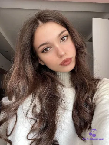 Эскорт-модель Лариса на фото анкеты: 21 год, Москва, Тверской, стройная, шатенка, 168 см, снимок 4