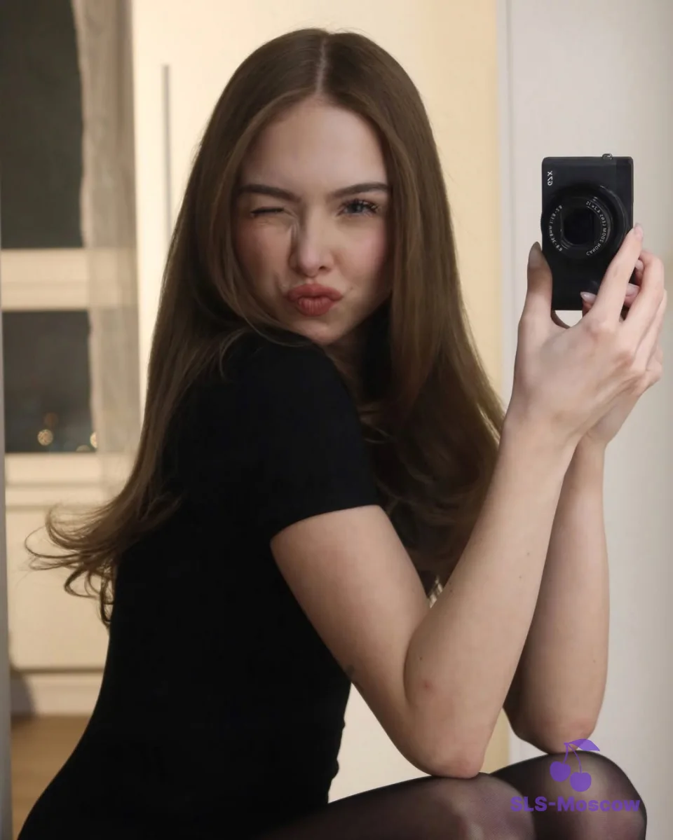 Снимок 2: эскорт-модель Лукерия: 20 лет, Москва, Бутырский, стройная, шатенка, 169 см